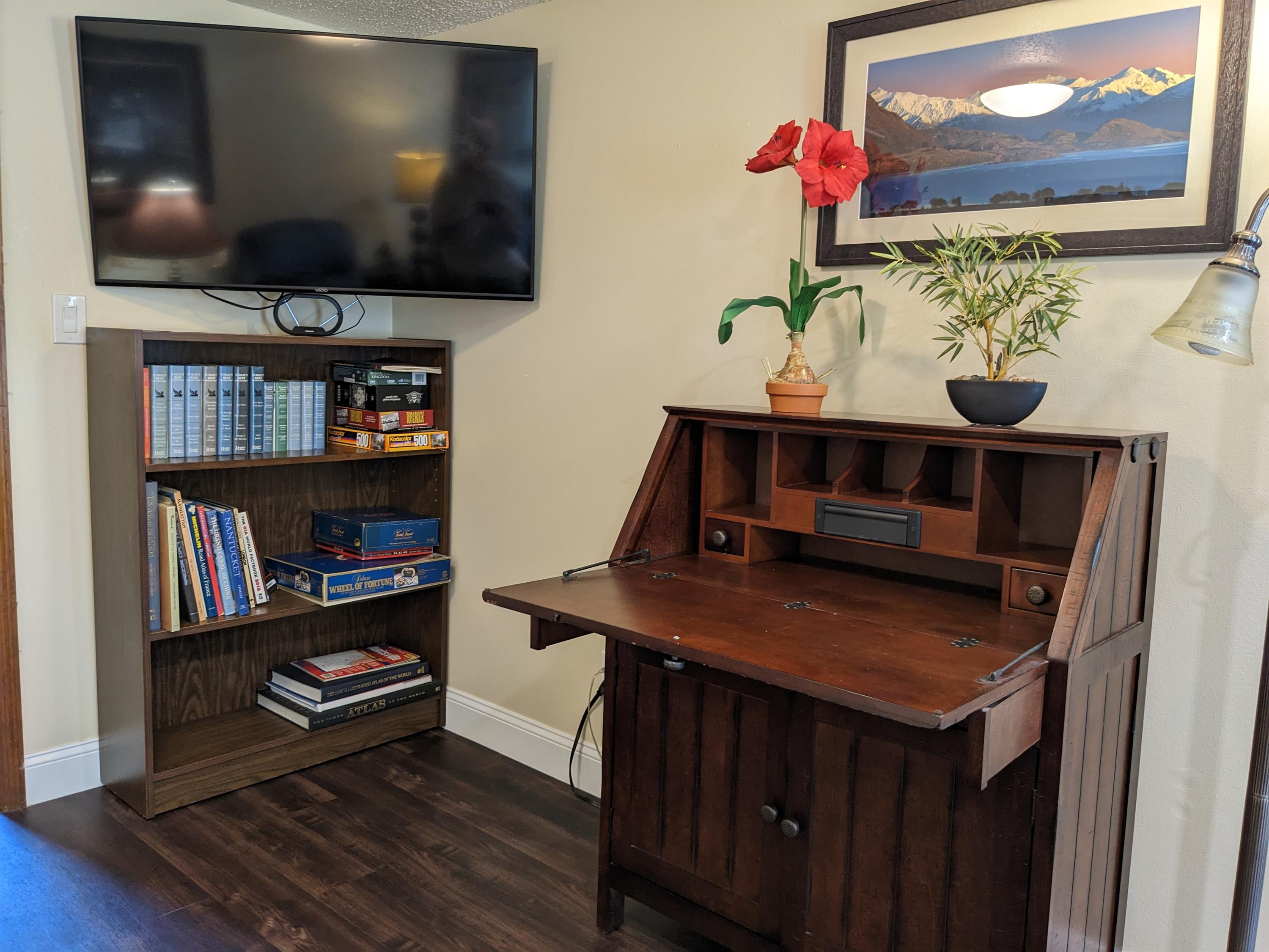 9001 Mahogany Row Southeast – photo 3
