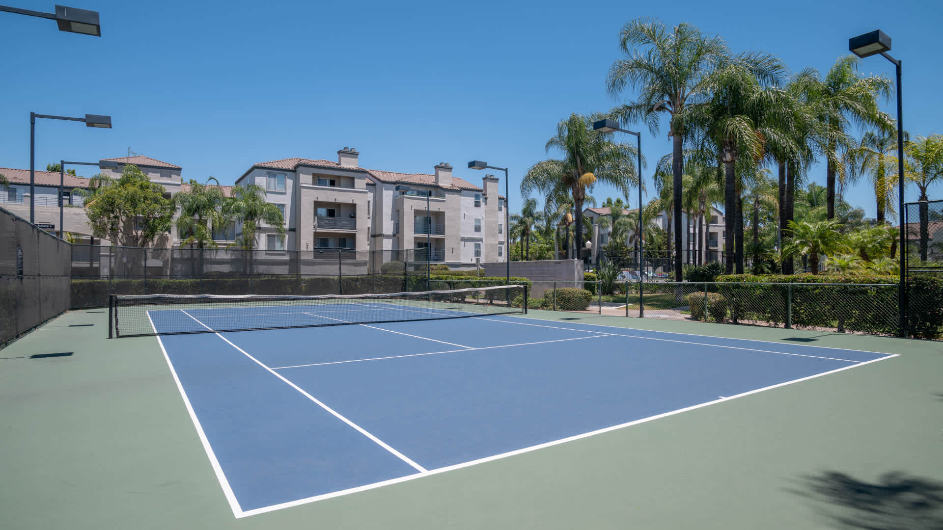 Centre Club Apartments – photo 2