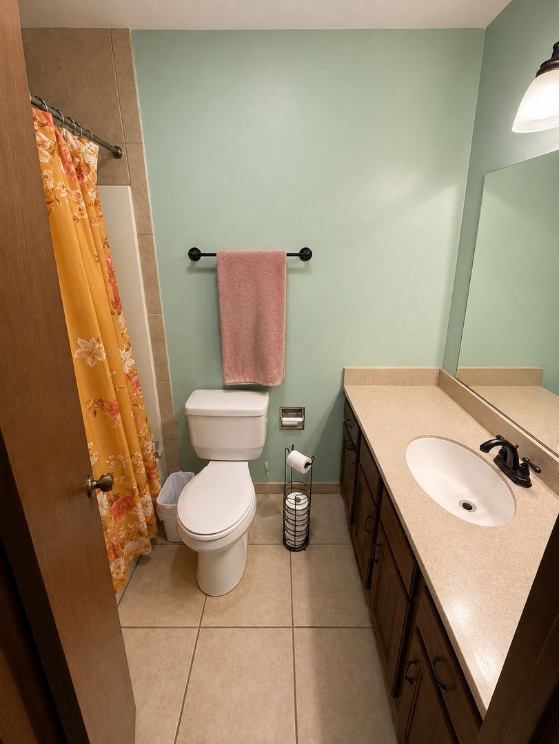 Charming 3-Bedroom Home on Quiet Cul-de-Sac with NEW Flooring & Fenced Yard – Available October 1! – photo 5