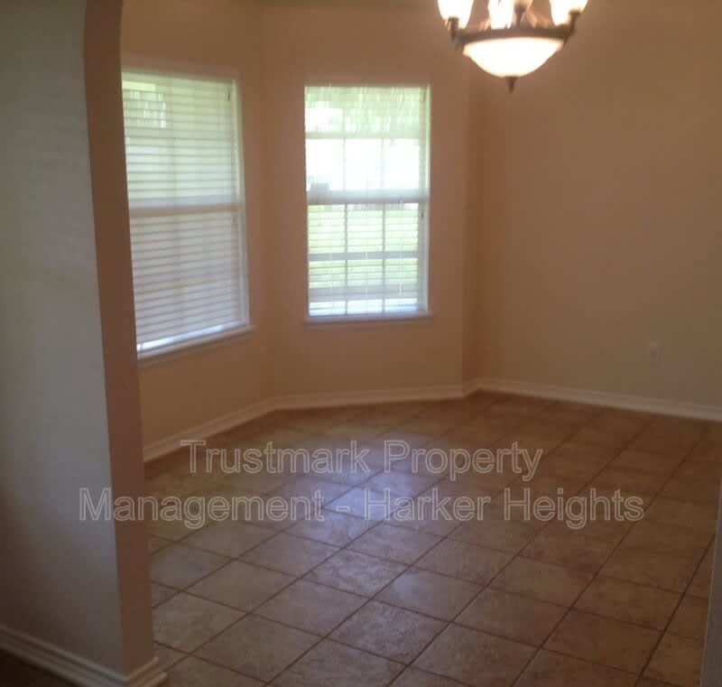 411 Winter Sun Drive – photo 5