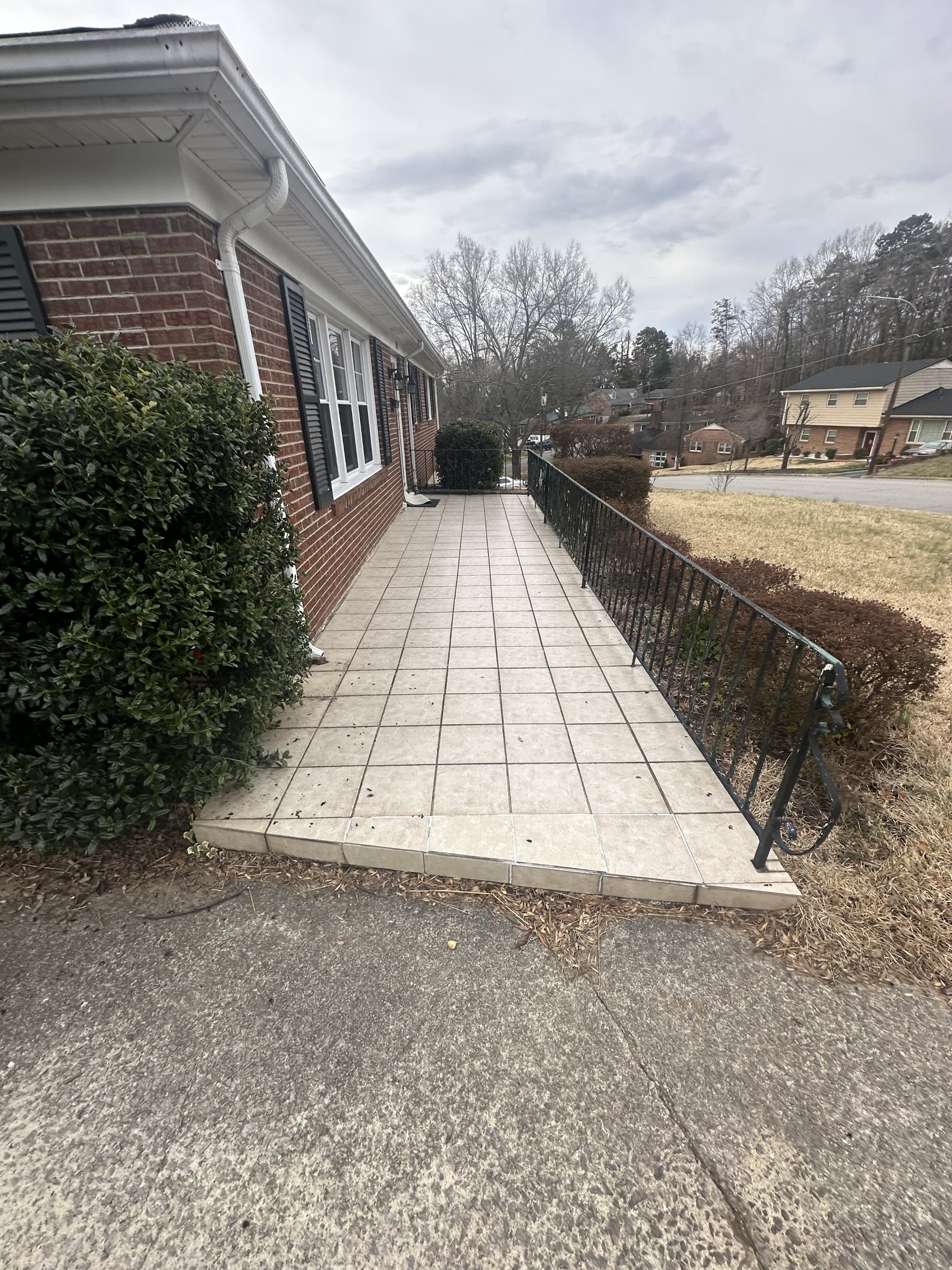 141 Dublin Court – photo 3
