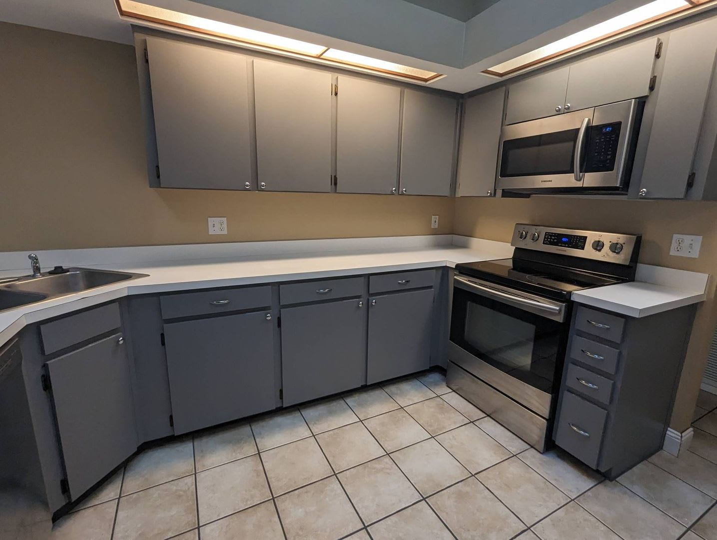 Spacious Pool Home in Oviedo – photo 3