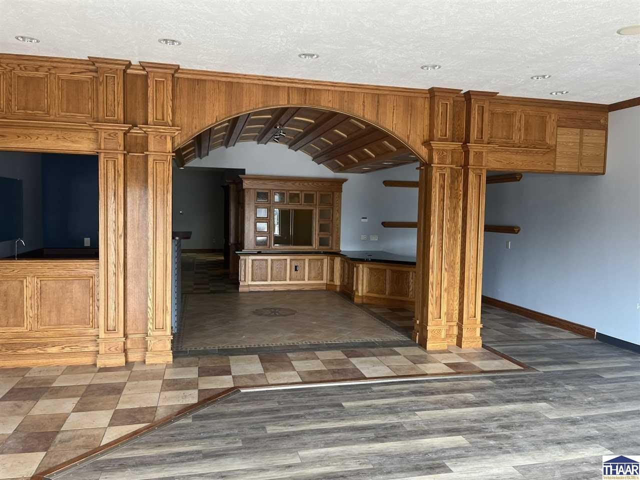 501 Honey Creek Drive – photo 2