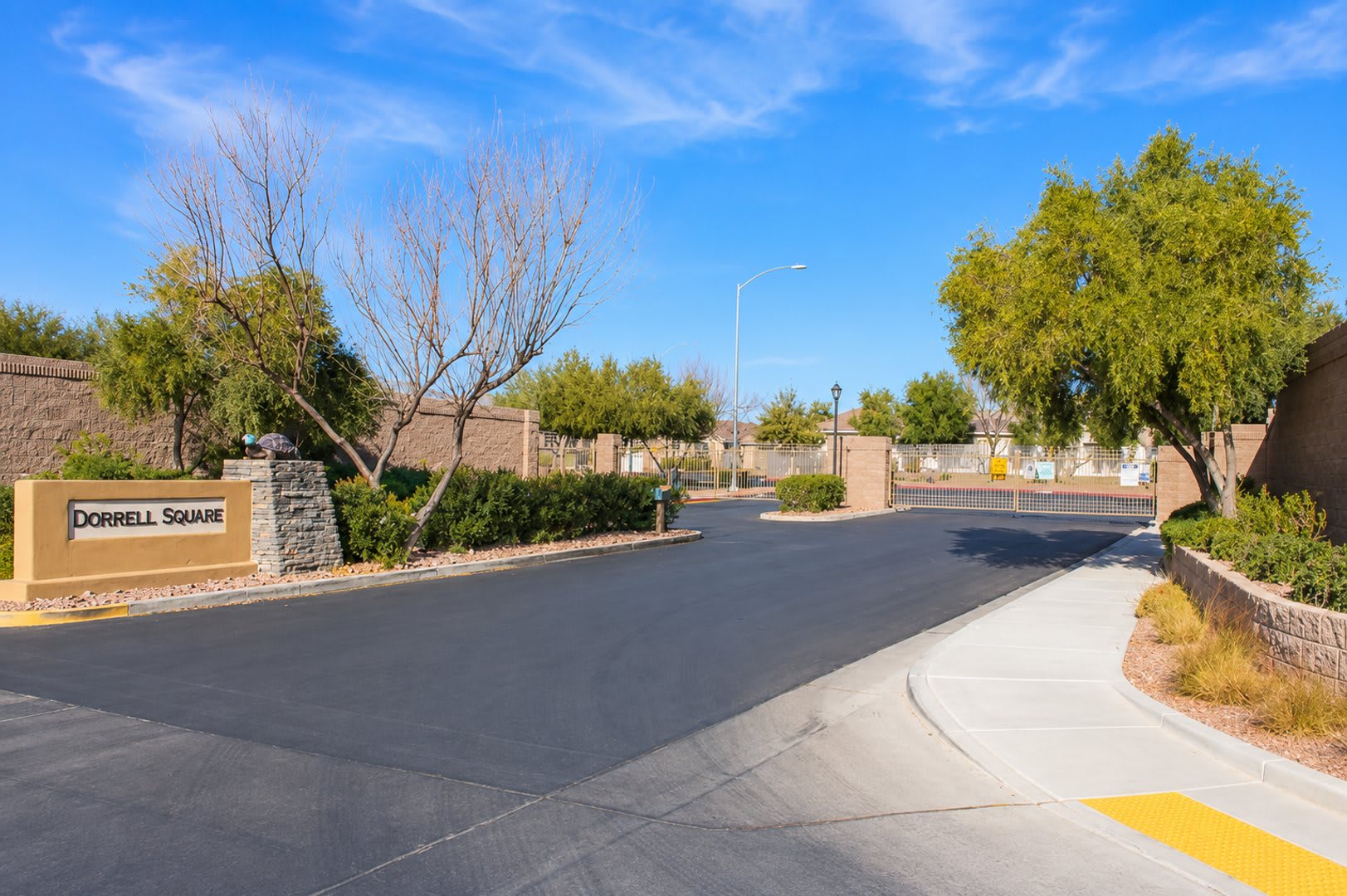 Large 3Bd 2 Ba 2 Car 1235 Sqft Home – photo 3