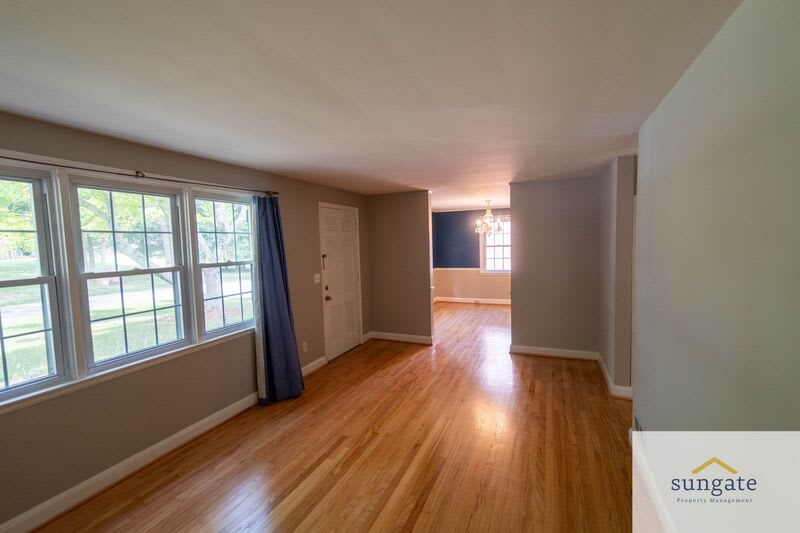 326 Lincoln Ave – photo 2