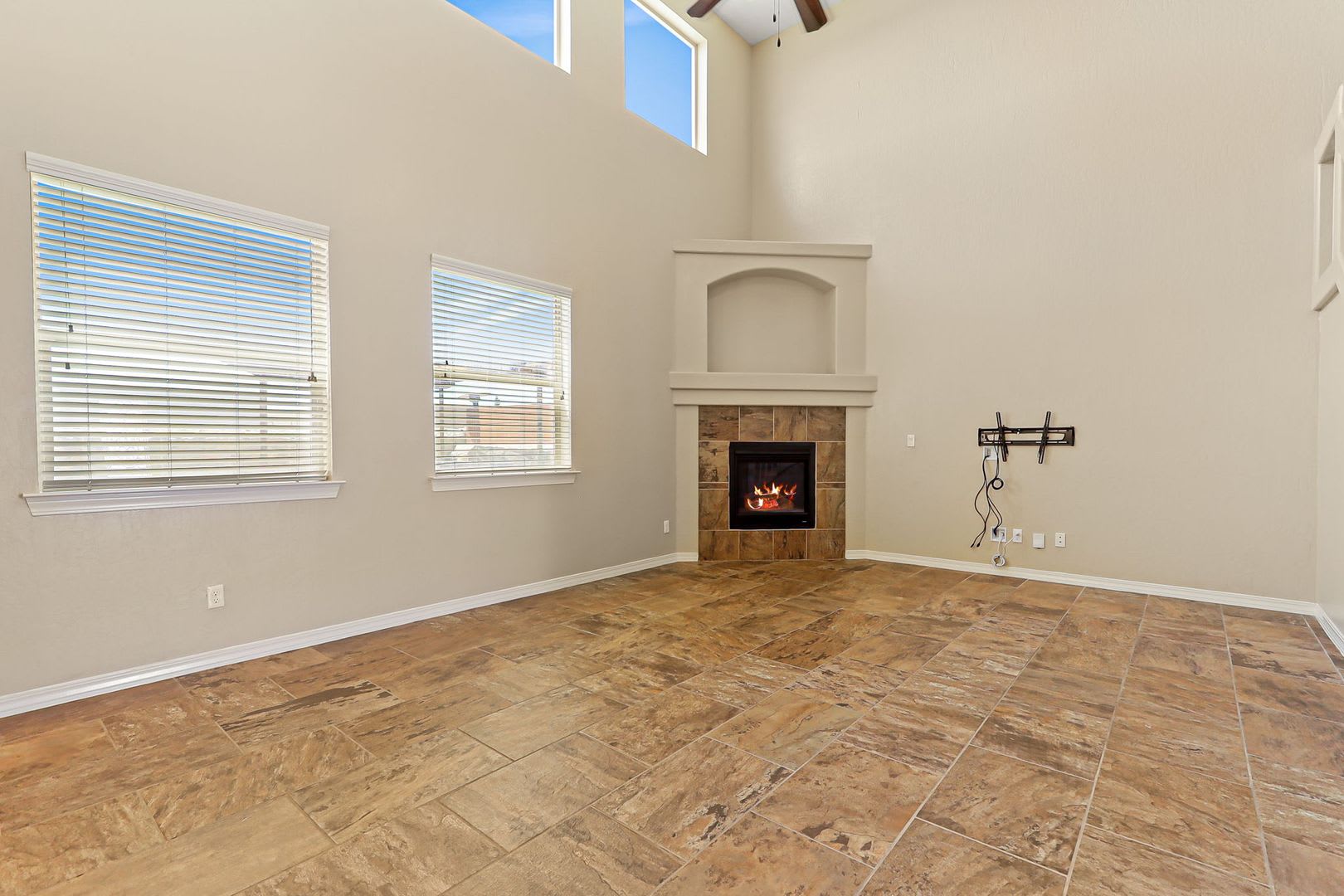 Stunning 4 Bedroom 3 Bath Home In El Paso Tx – photo 4