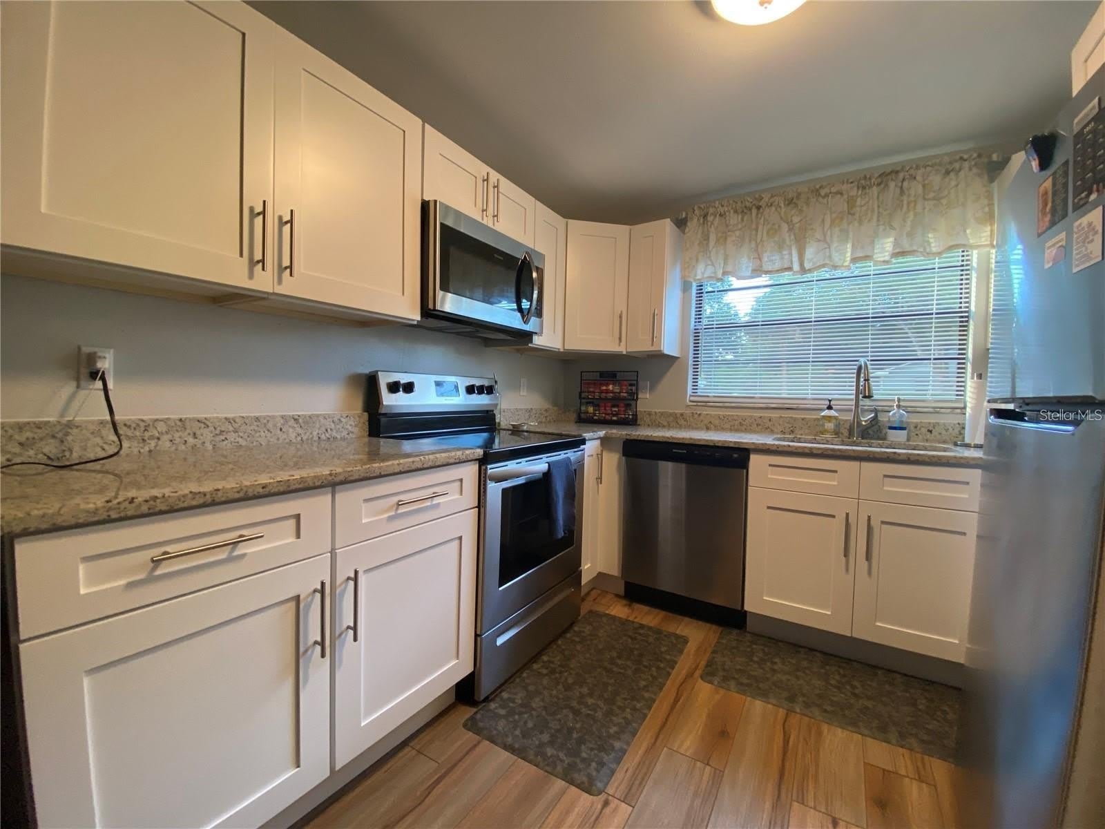 255 W OSCEOLA Street – photo 2