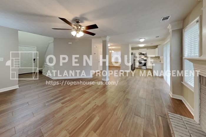 1357 Glenover Way – photo 4