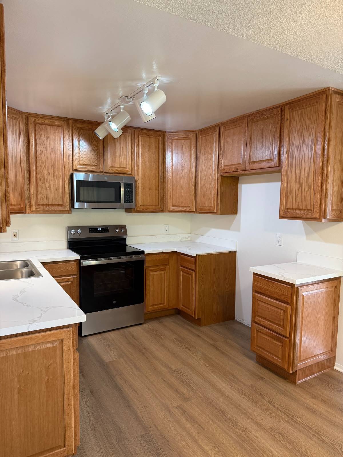 117 W Avenida De Los Arboles – photo 2