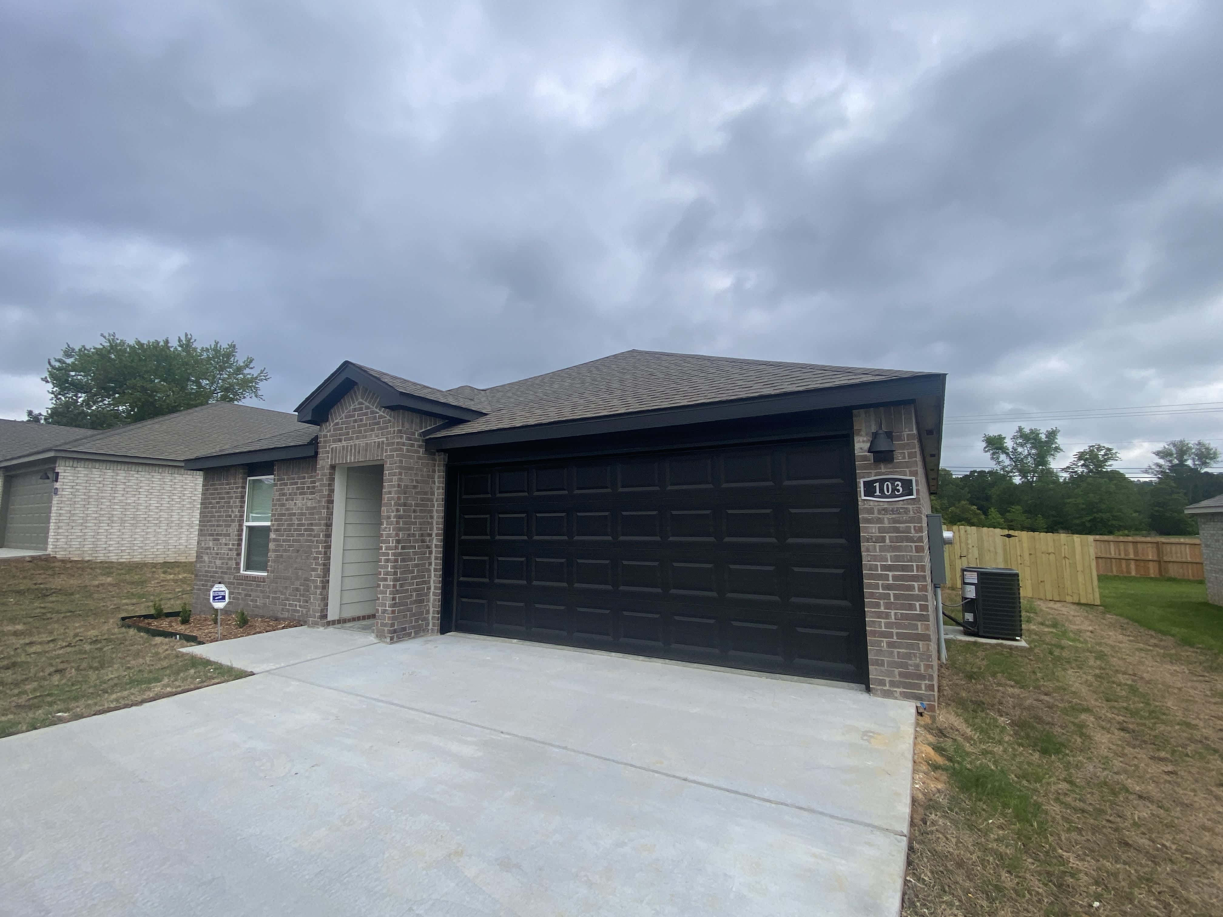 103 E Fredonia Ct – photo 3