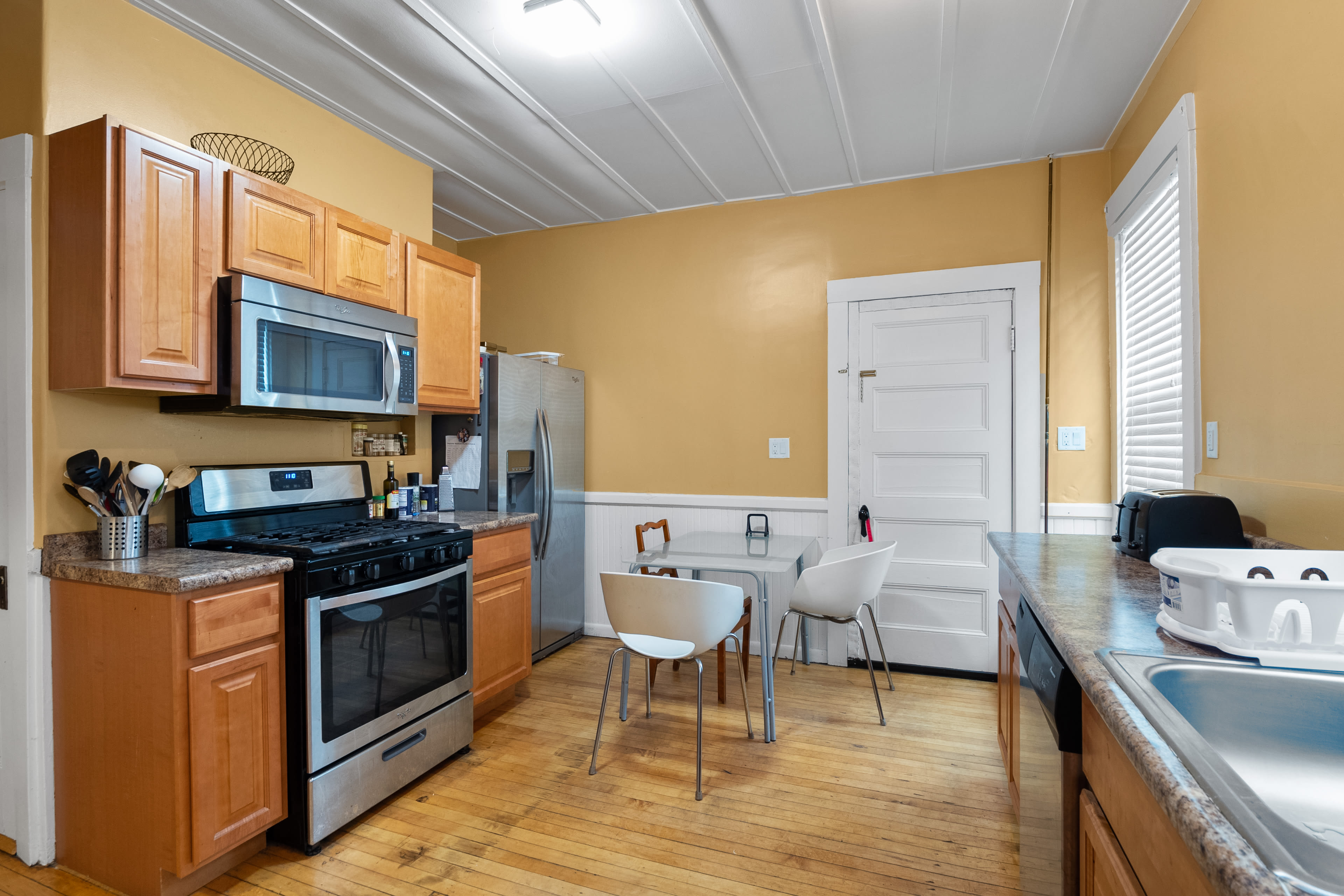 54 Chester Ave – photo 1