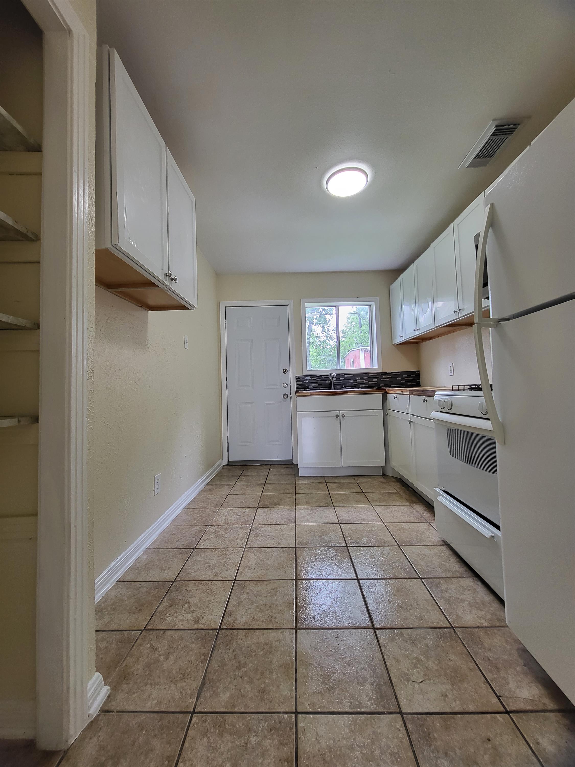 1112 Williamson Drive – photo 2