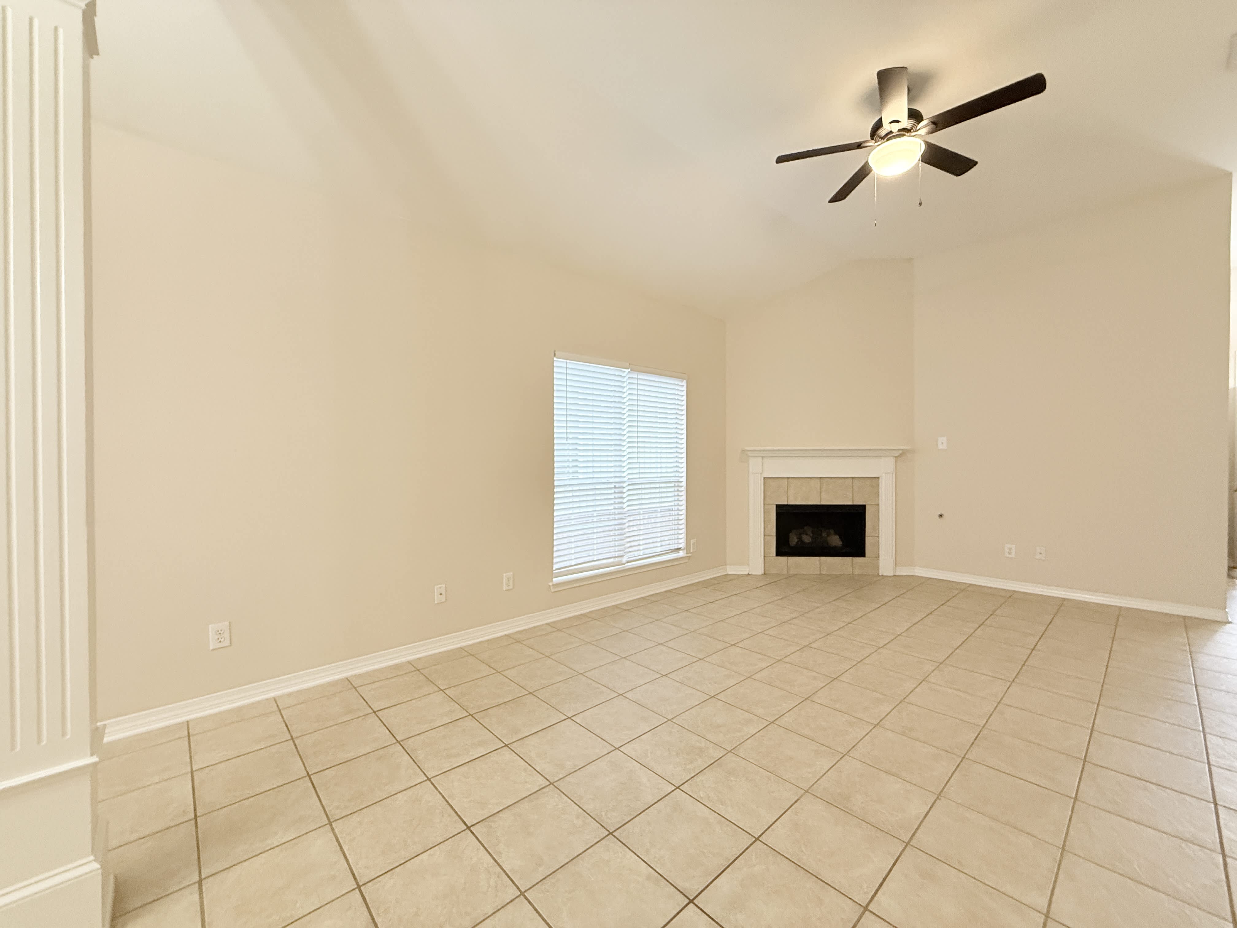 29956 Saint Barbara St – photo 3