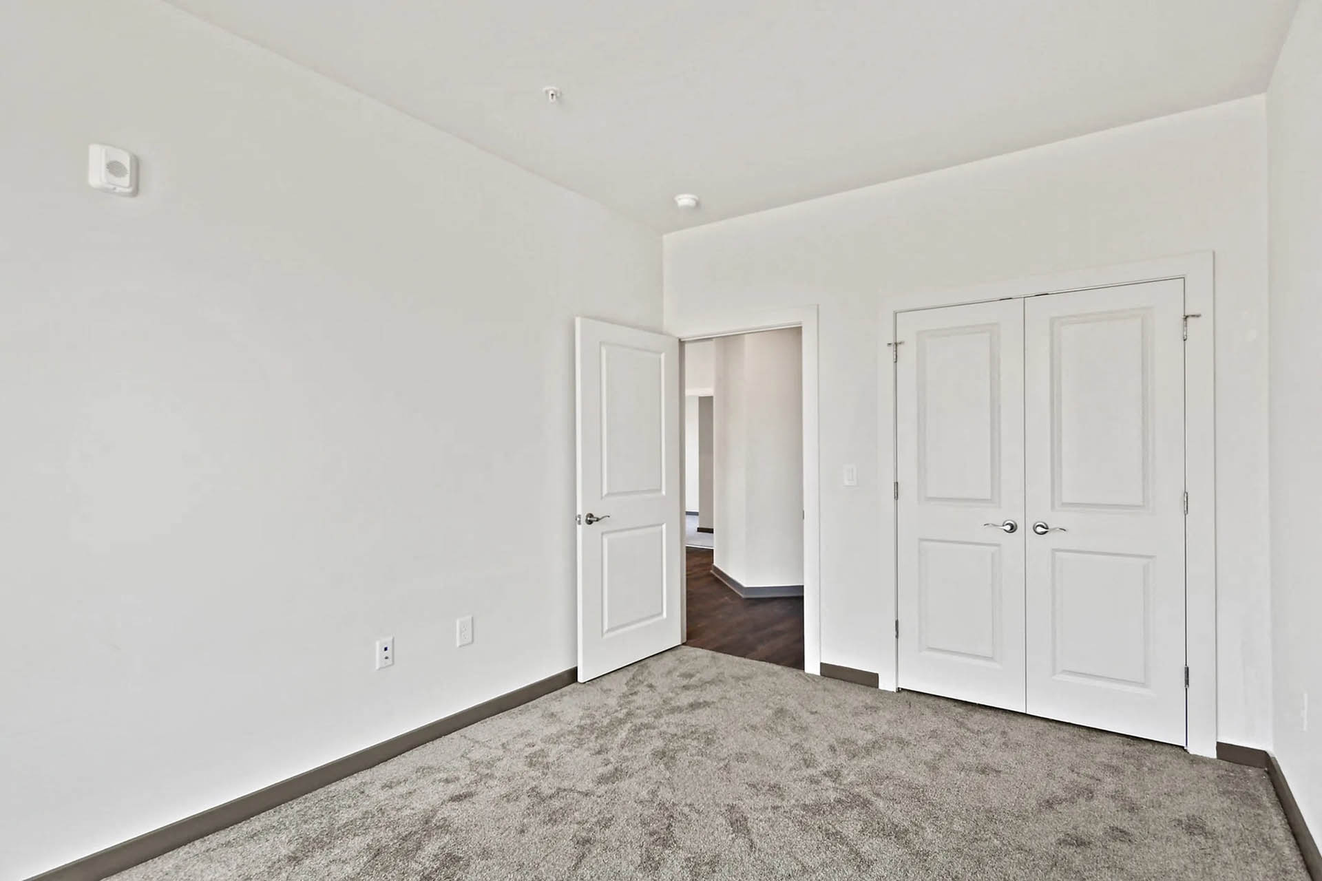 Metropolis Apartments – photo 4