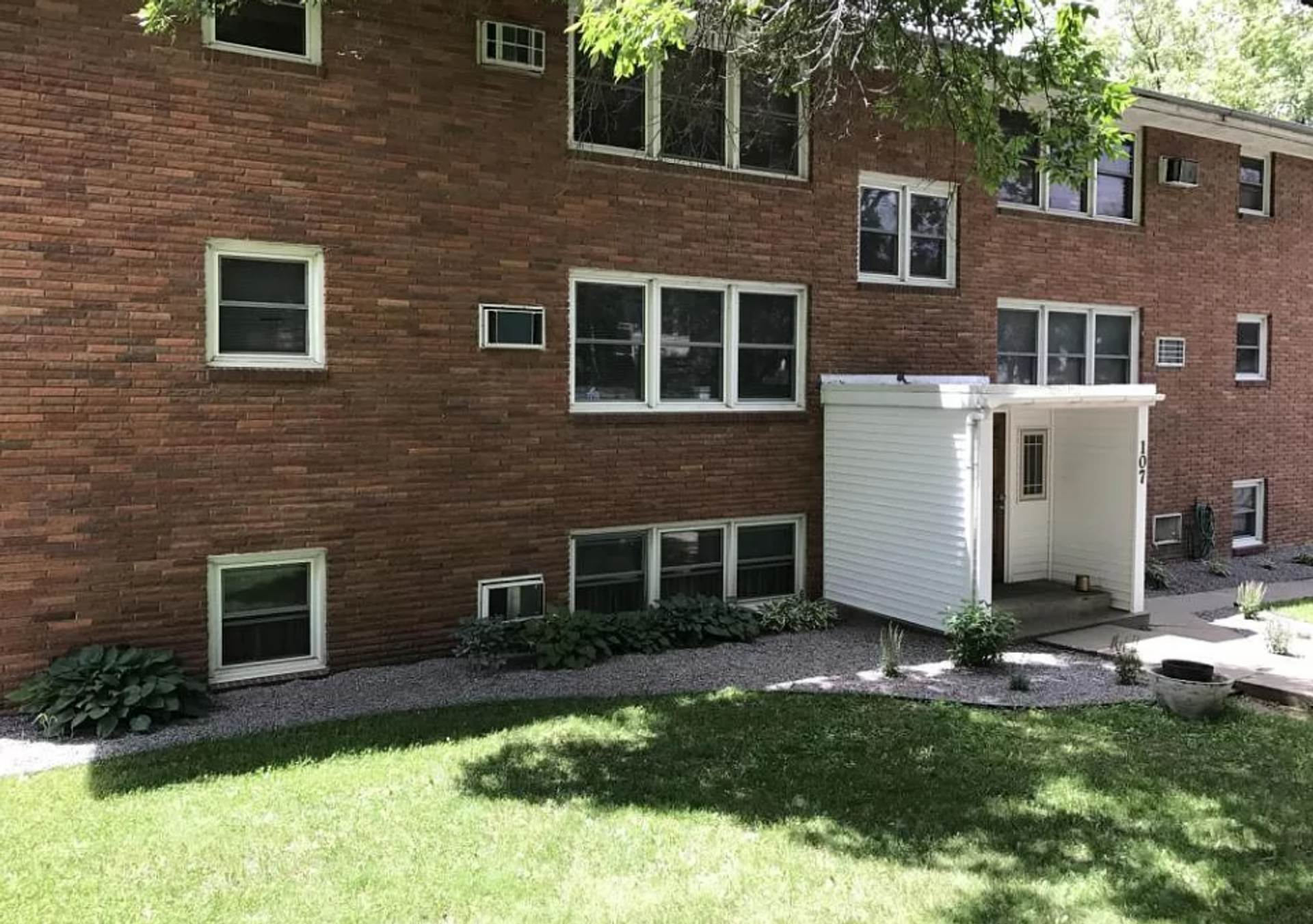 107 3rd Ave S – photo 3