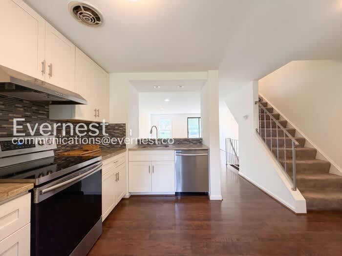 20564 Strath Haven Drive – photo 5