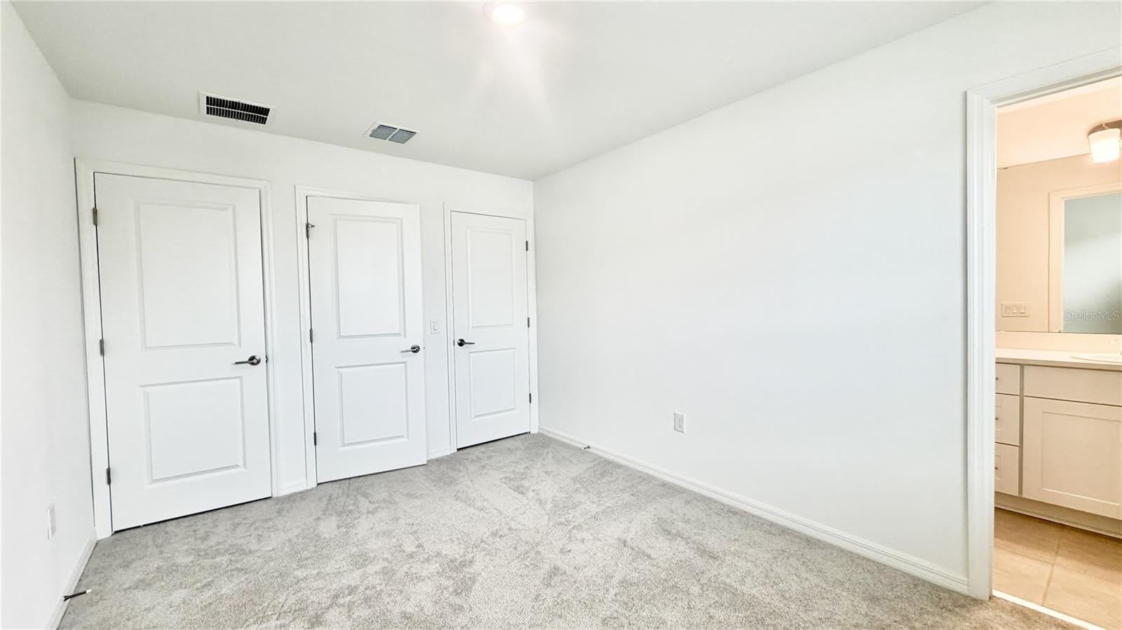 3244 SKYLINE Loop – photo 4