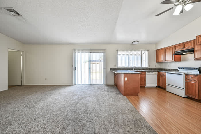 11102 West Turney Avenue – photo 4