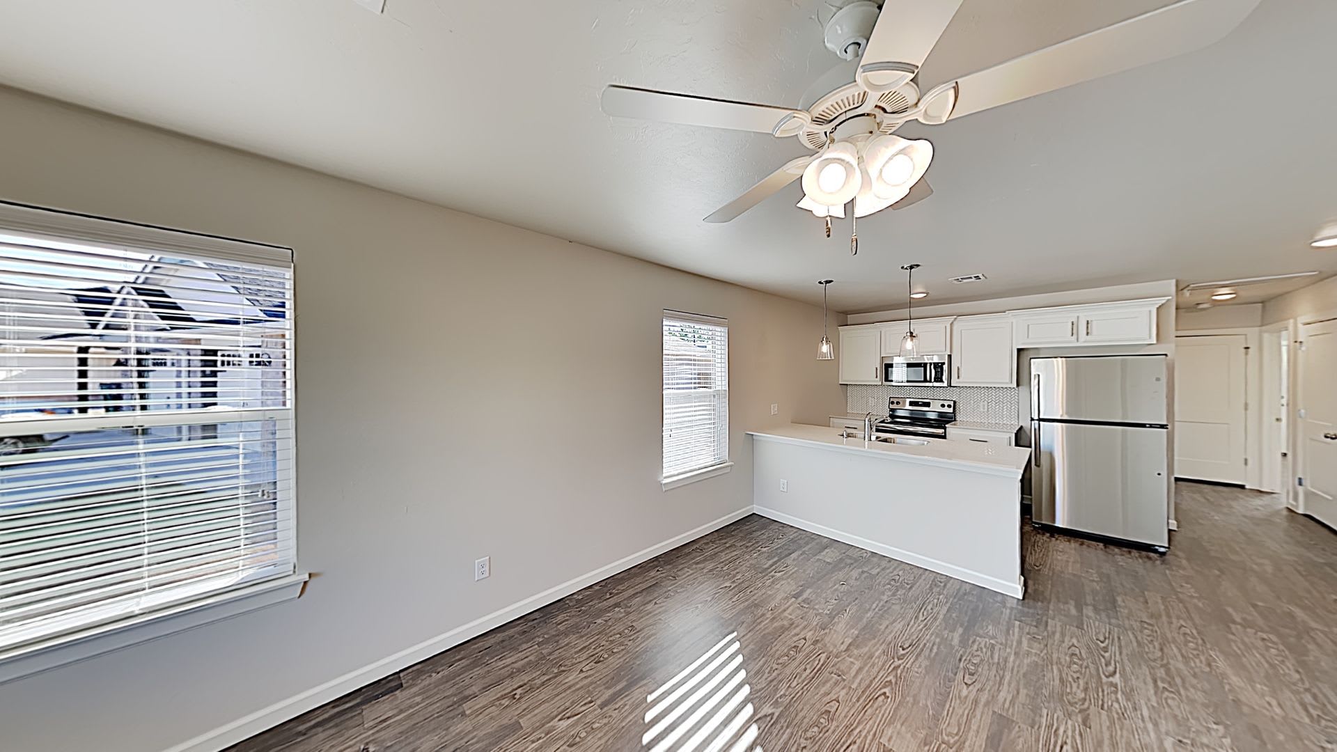 2 Bedroom 2 Bath 1 Car Garage Duplex Close To Tinker AFB – photo 4