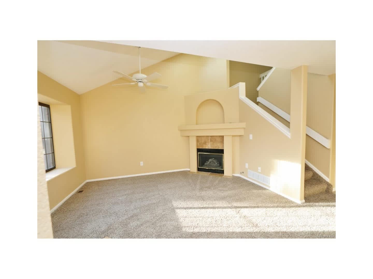 Spacious 3 bed 2 bath Townhome for Rent in Arvada – photo 4