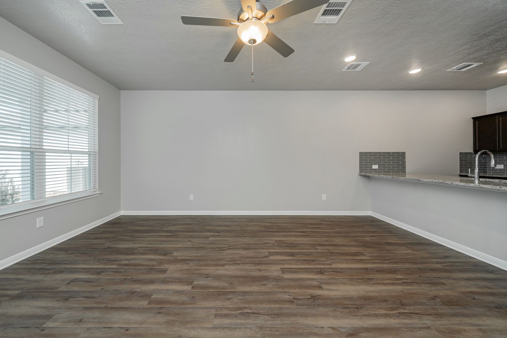 Where Style Meets Comfort: Elevate Your Living Experience – photo 4
