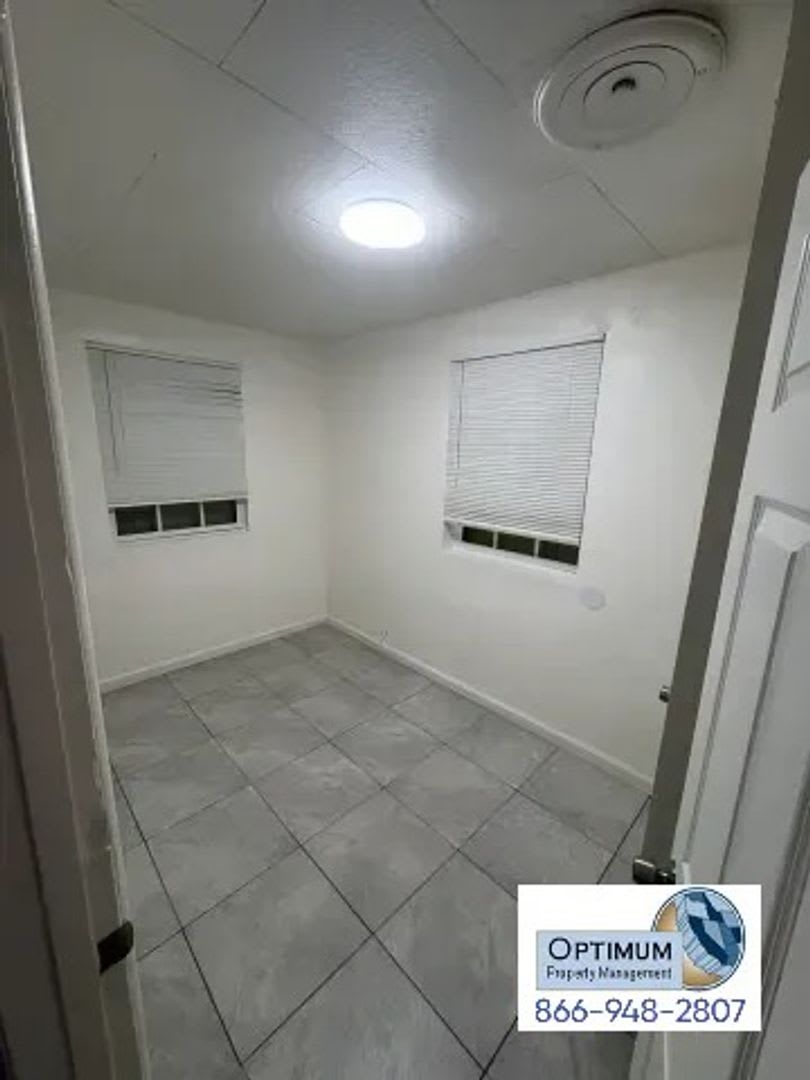 Charming Victorville Home With Spacious Yard – photo 4
