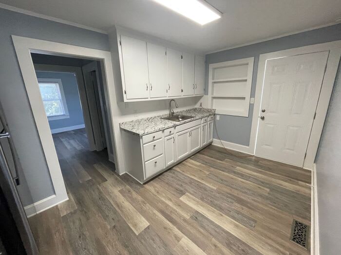 806 Cleveland Avenue – photo 3