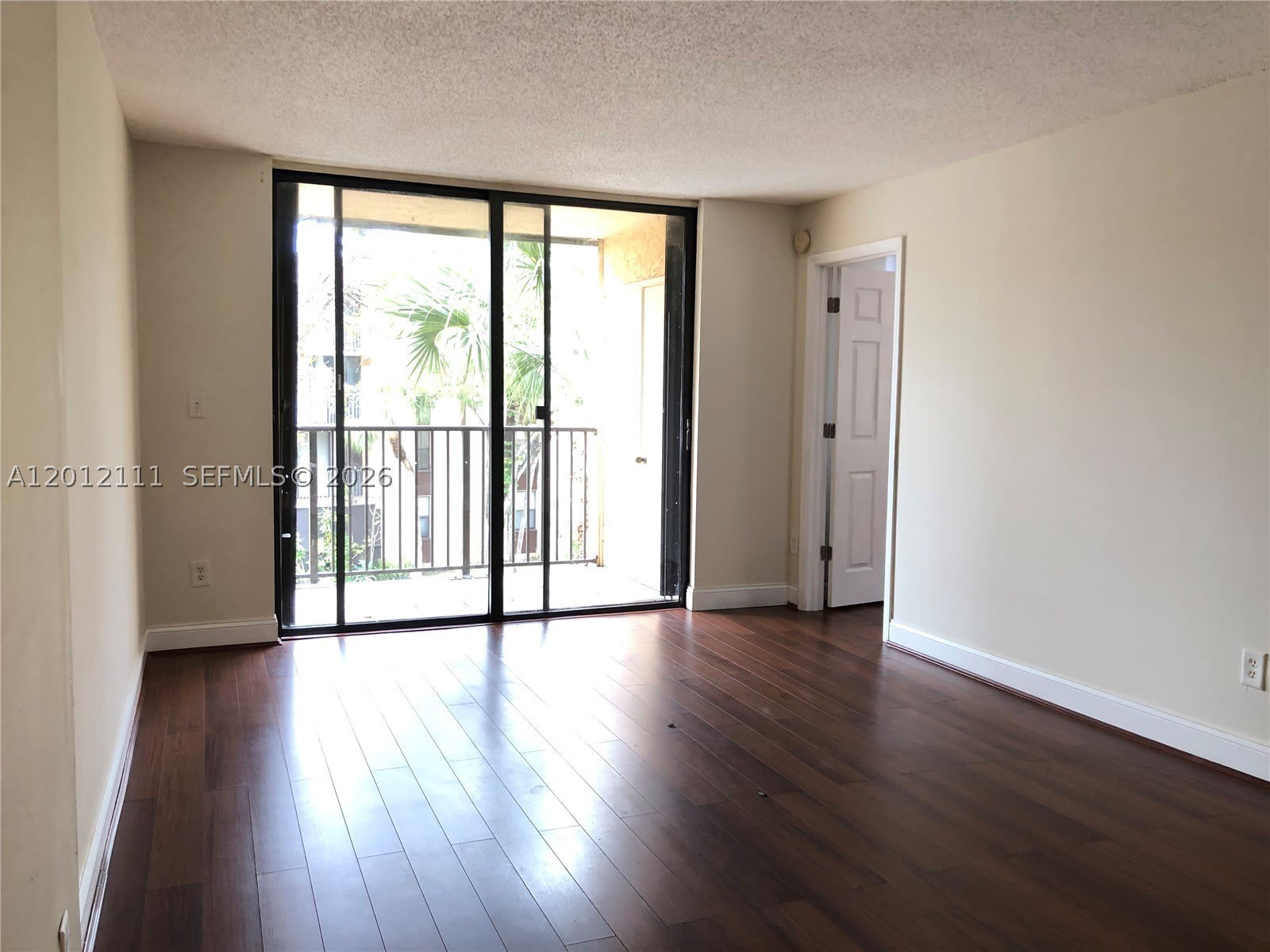 14301 N Kendall Dr – photo 3
