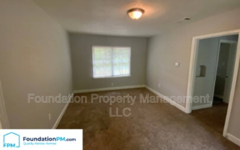 1684 Whitney Avenue – photo 3