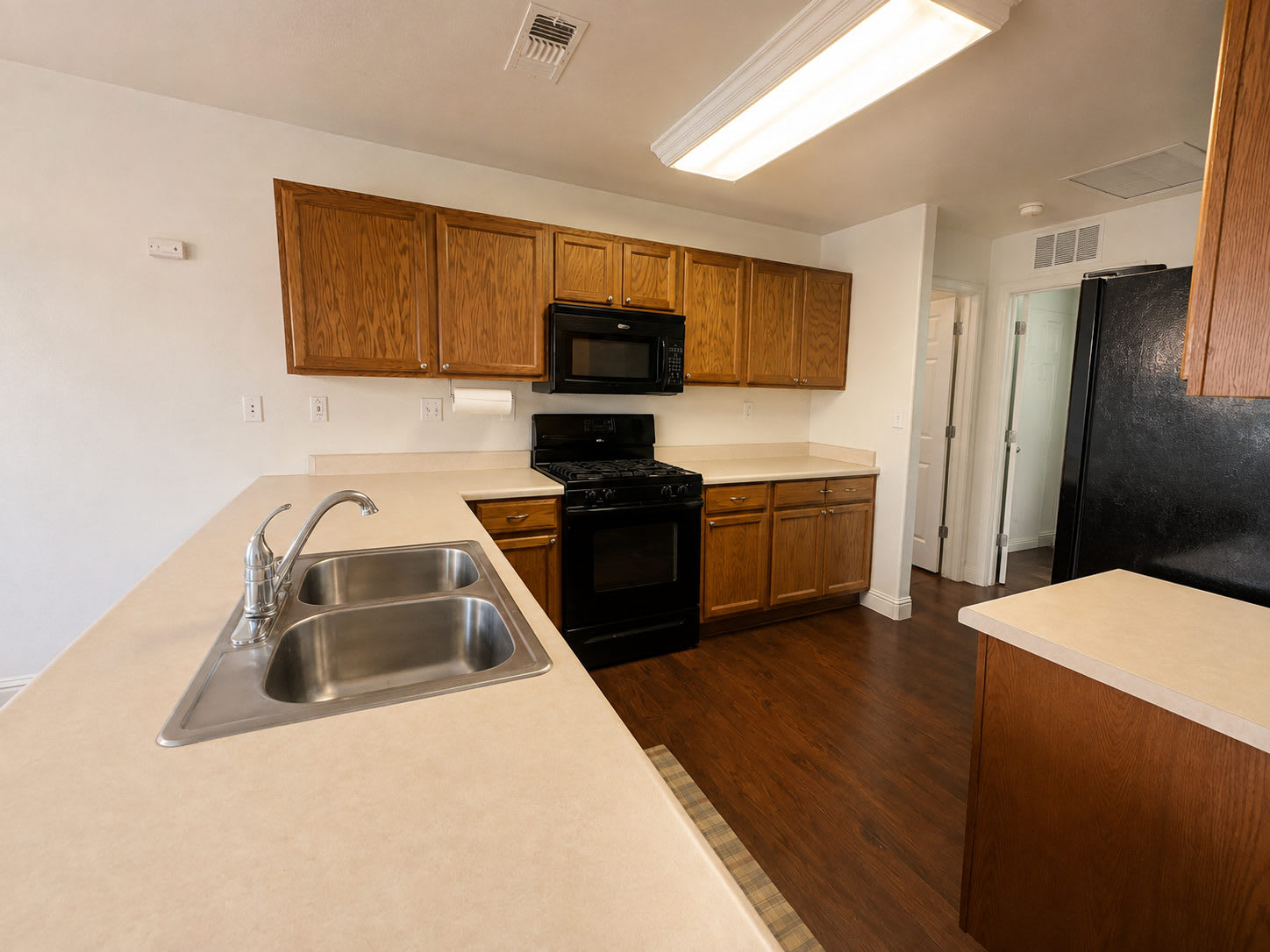3290 North Vista Avenue – photo 3