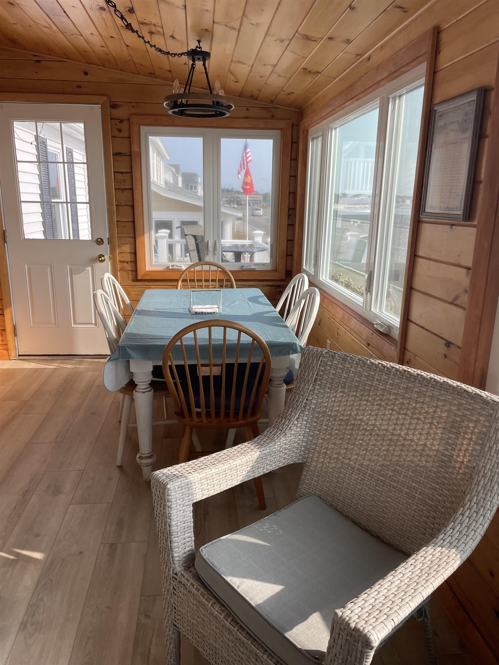 885 Ocean Boulevard – photo 5
