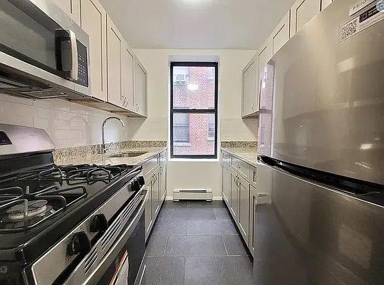 675 Walton Avenue – photo 1