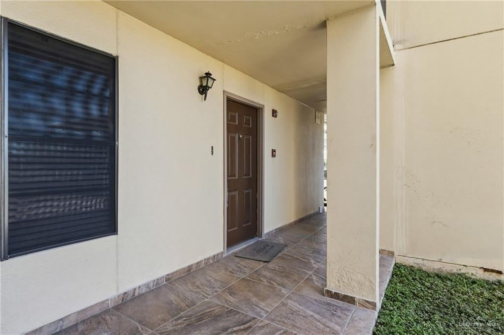 2900 Ashley Drive – photo 1