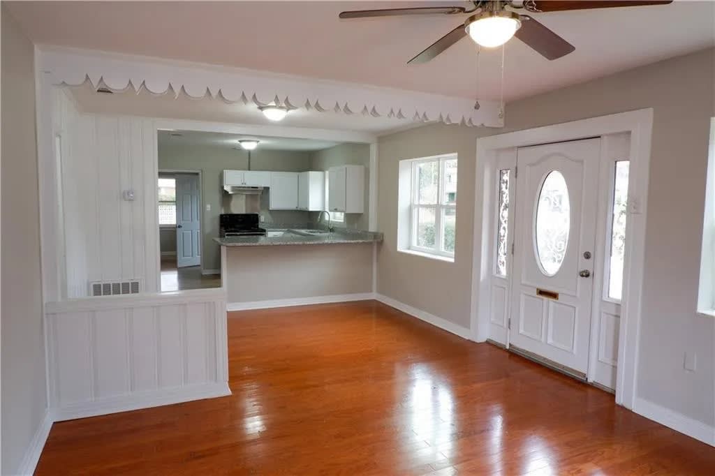 2201 De Kruif Court – photo 5