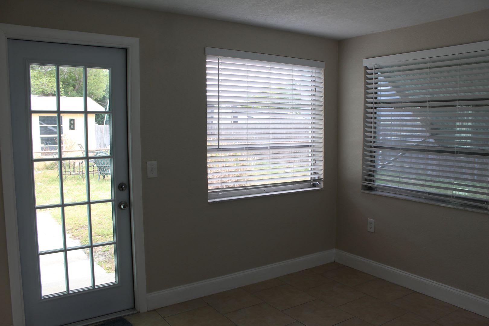 1 Bedroom 1 Bath All Utilities Incl Apt – photo 5