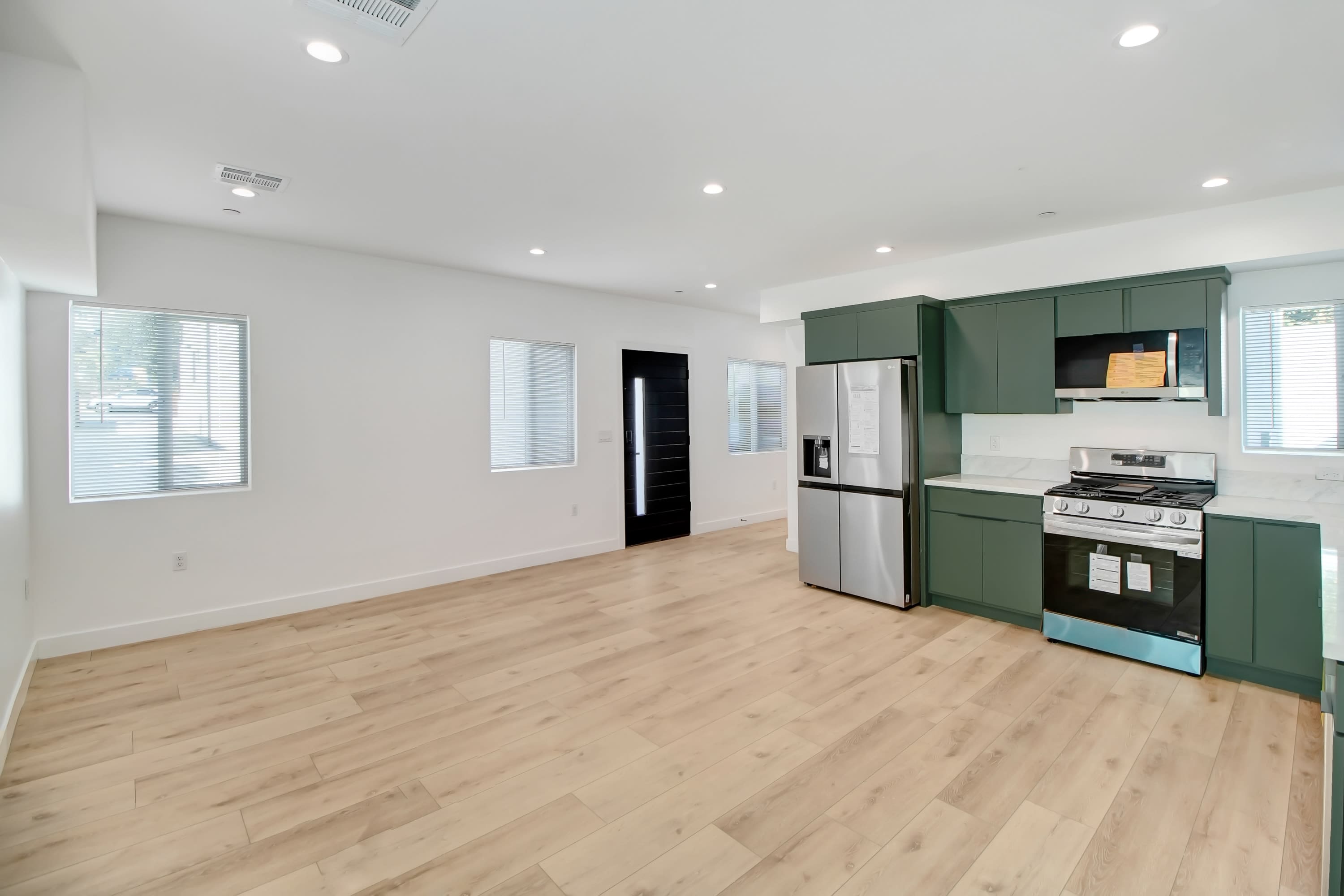 5624 Raber Street – photo 3