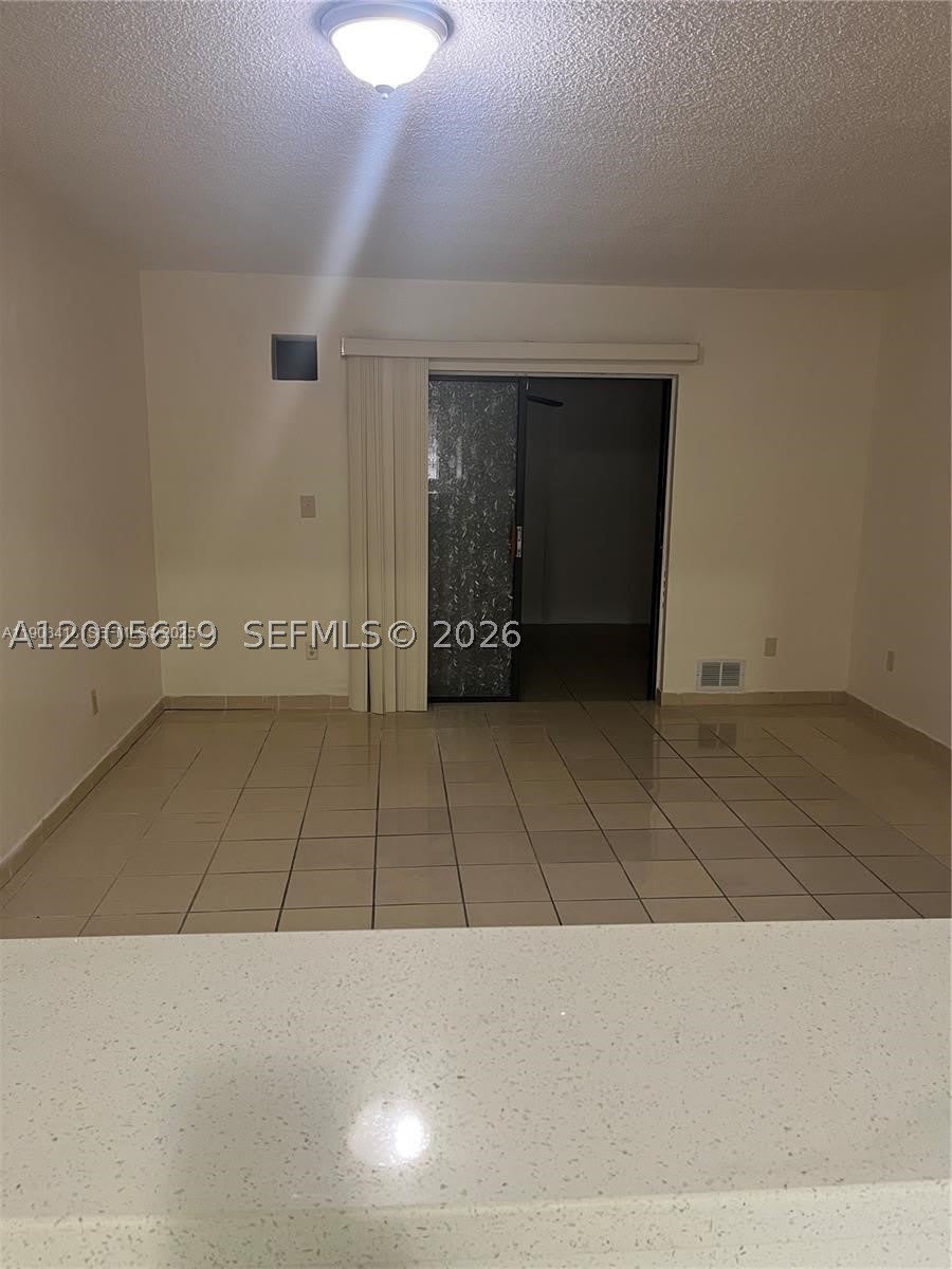 2255 W 55th St – photo 3