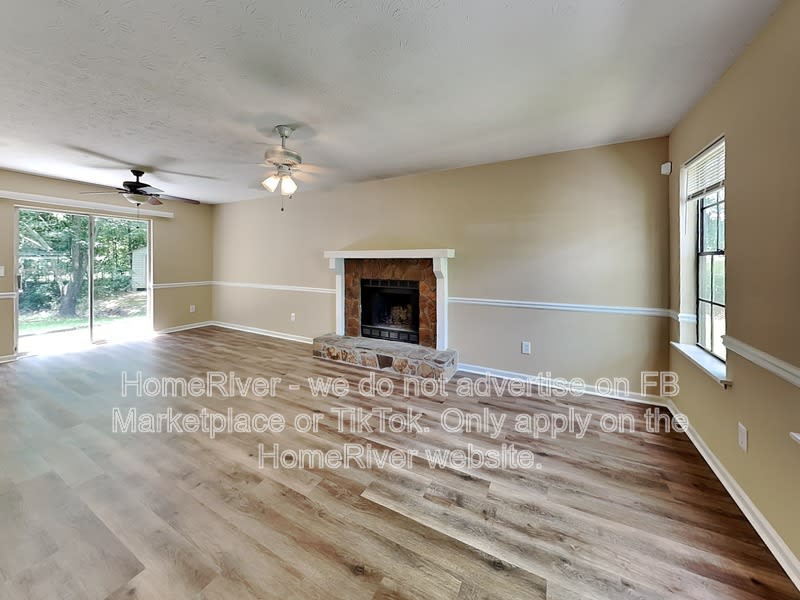 2871 Eastland Way – photo 4