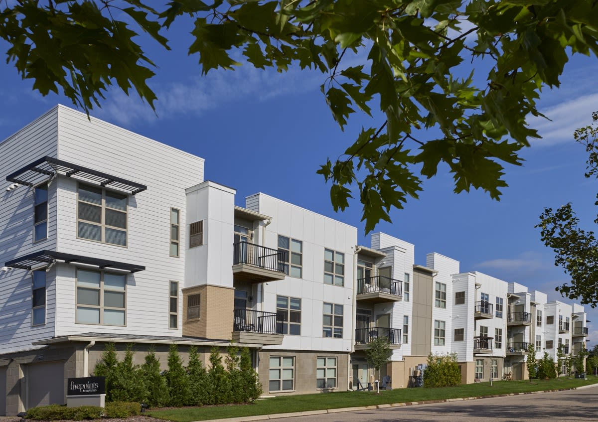 Five Points Apartments – photo 2
