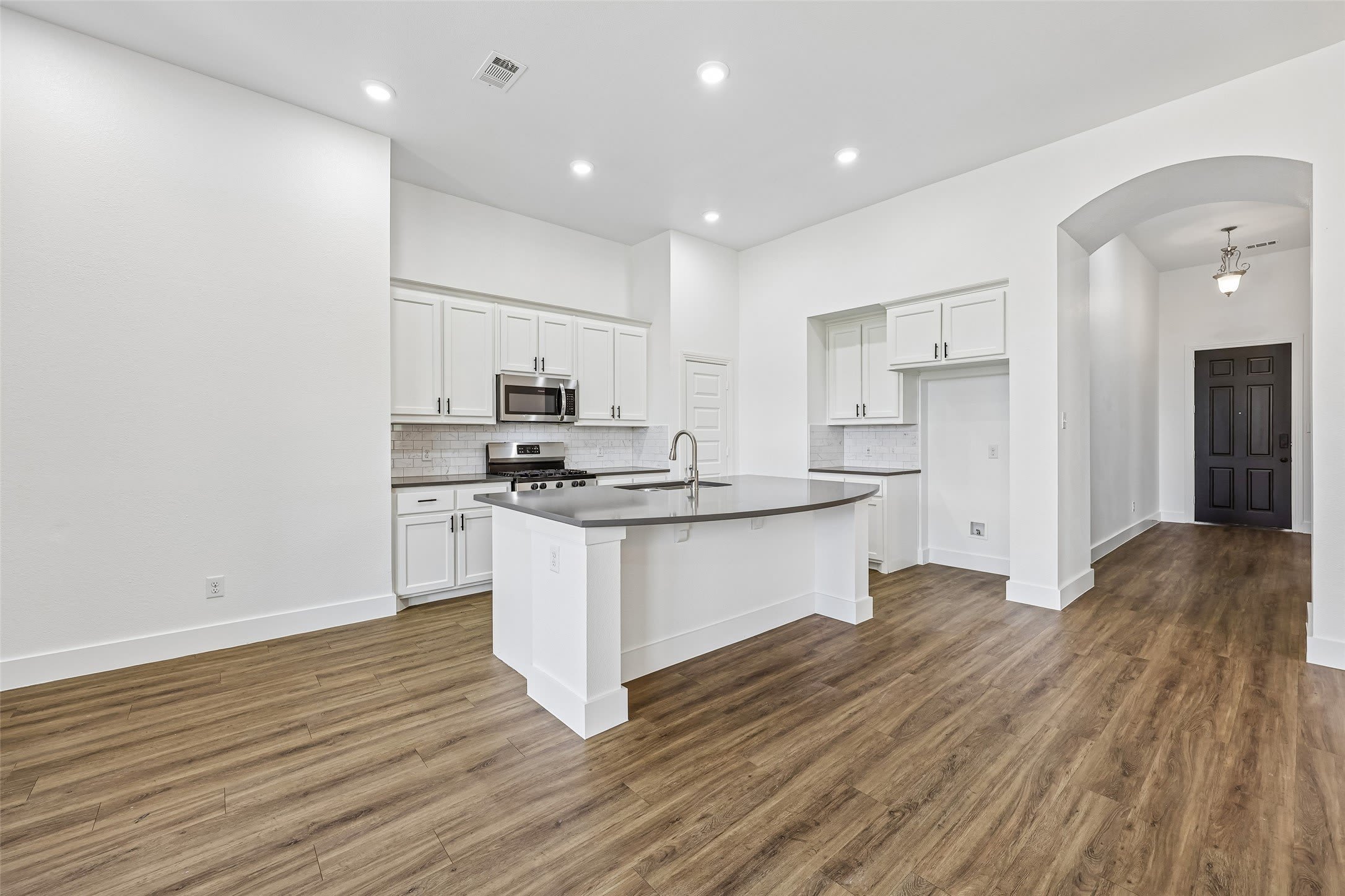 1506 Calcot Lane – photo 5