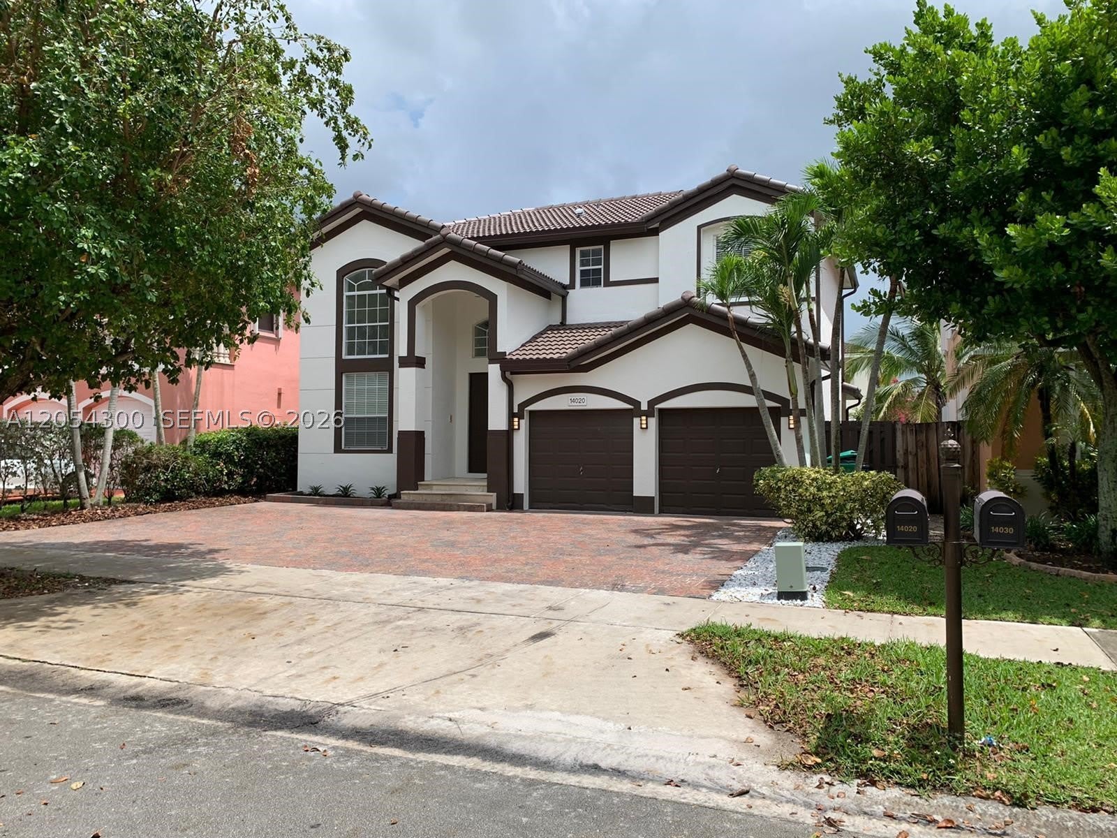 14020 SW 152nd Ter – photo 1