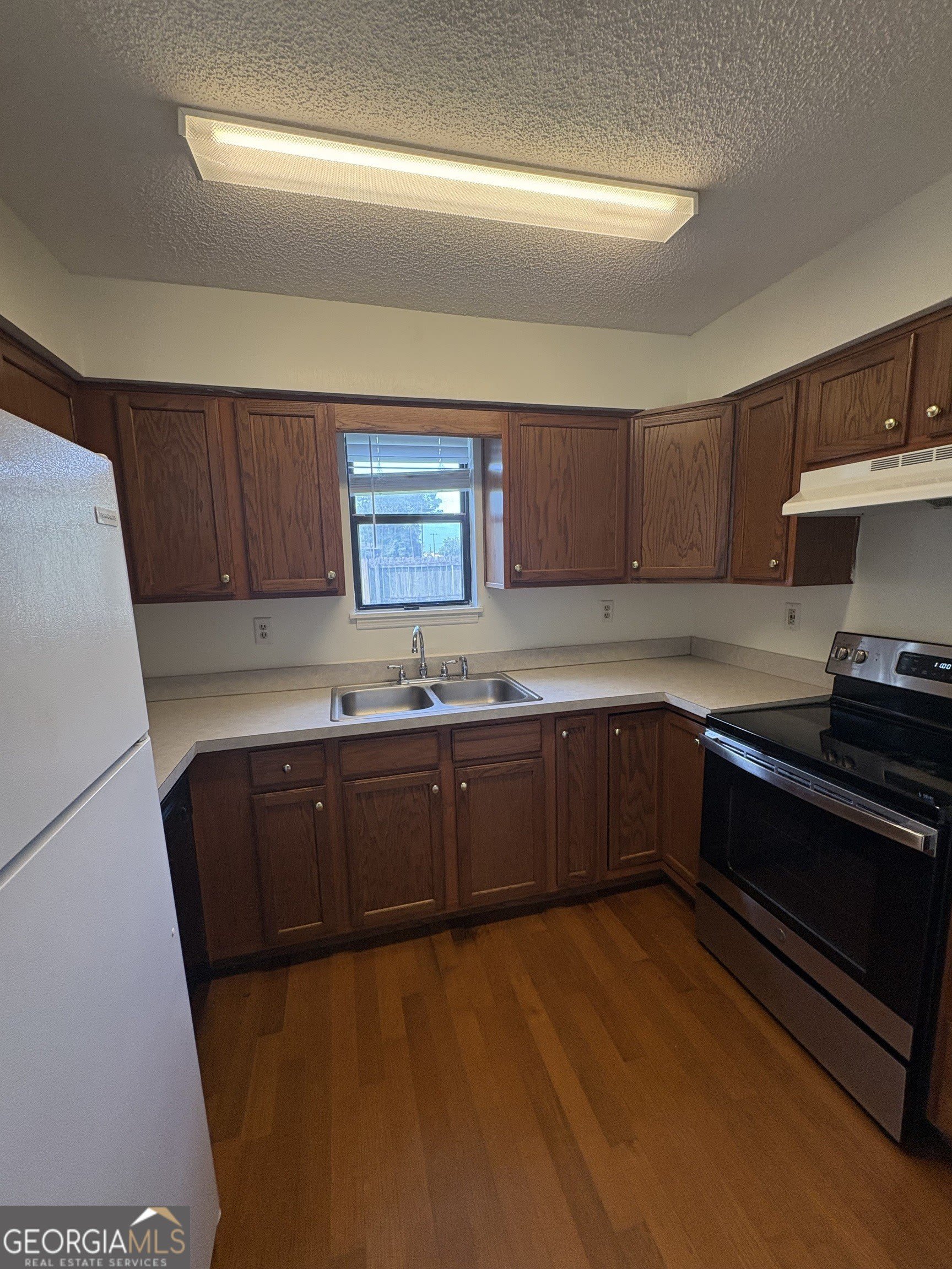502 Chateau Circle – photo 4