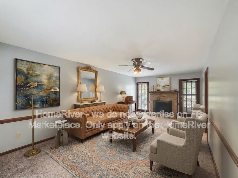 9444 Stately Oak Ln – photo 3