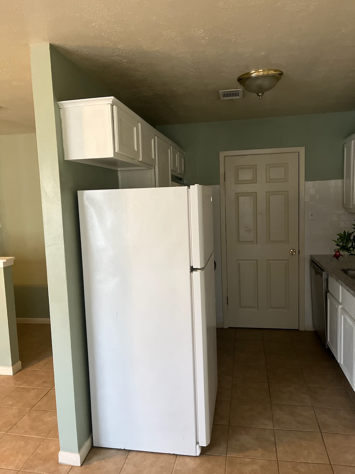 2205 Crest St – photo 5