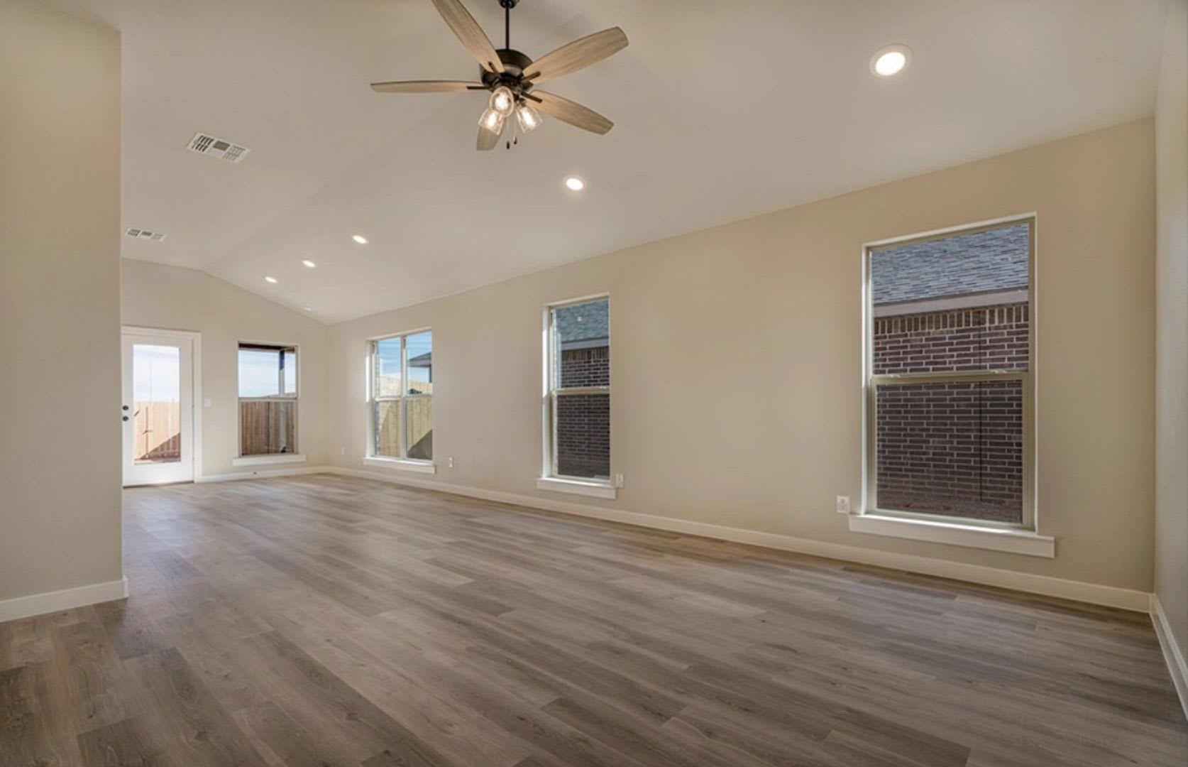 Make Your Move To Overlook East – photo 4