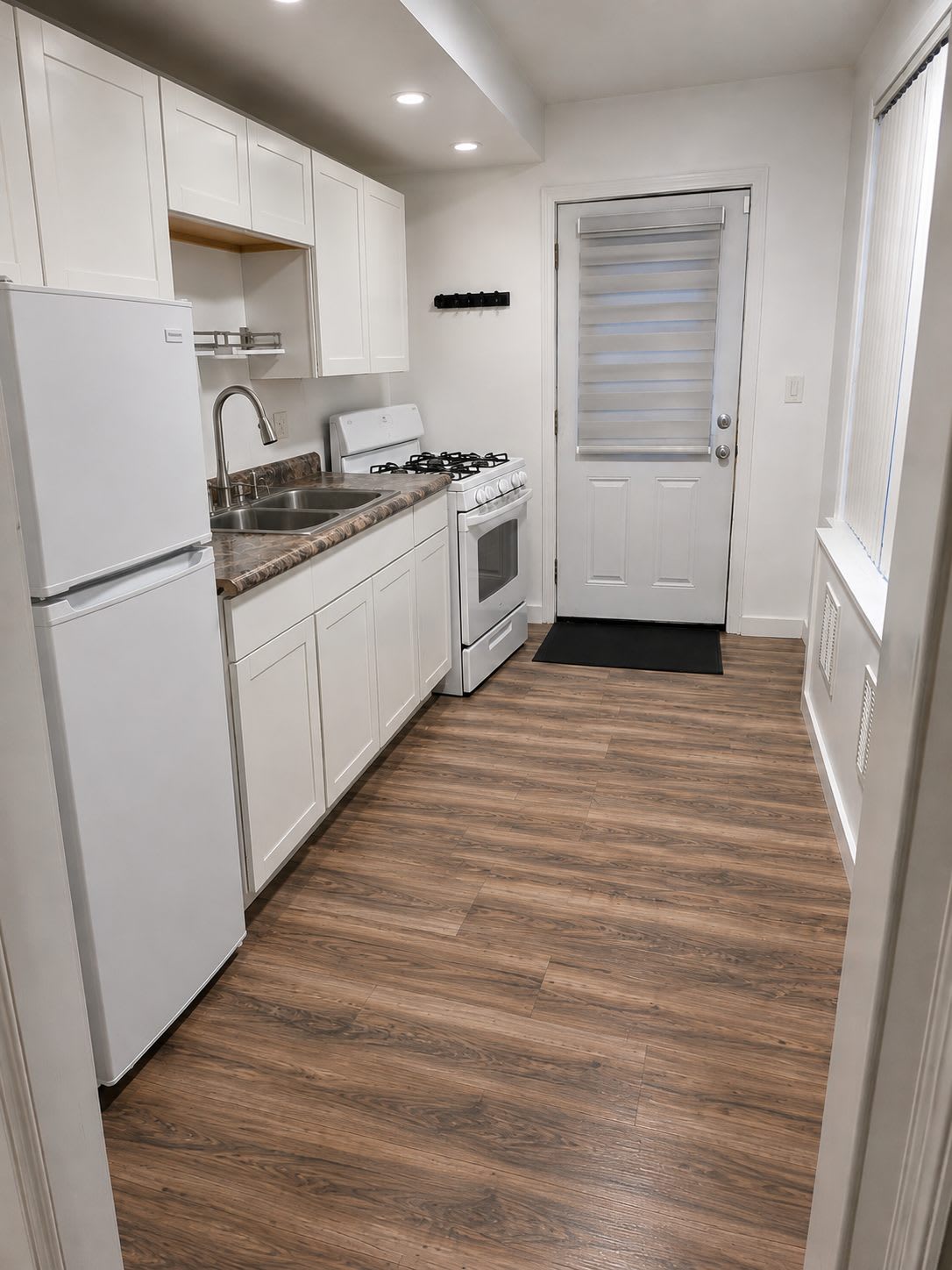 94 Waller Street – photo 2