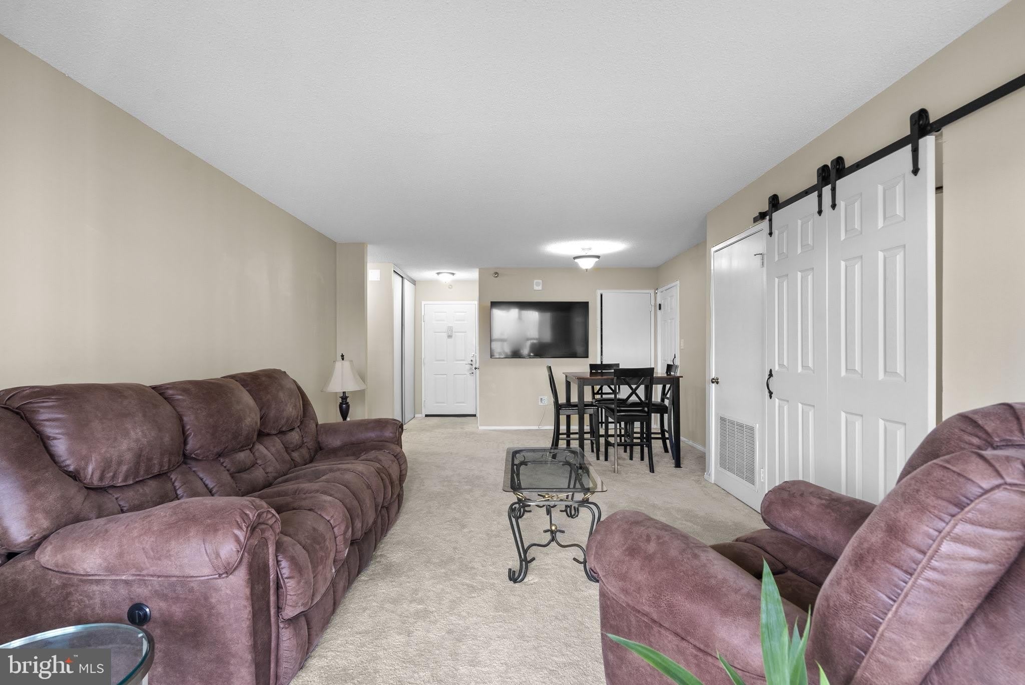 15101 INTERLACHEN Drive – photo 4