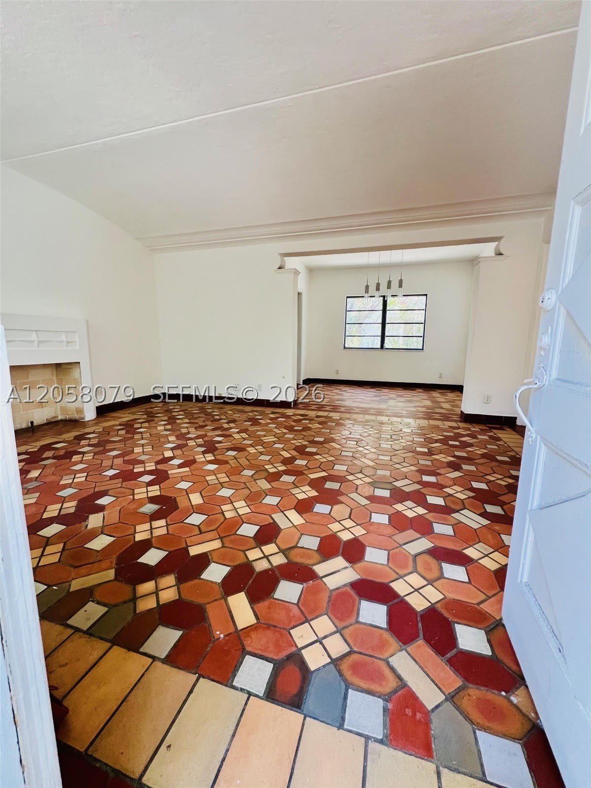 2830 Pine Tree Dr – photo 4