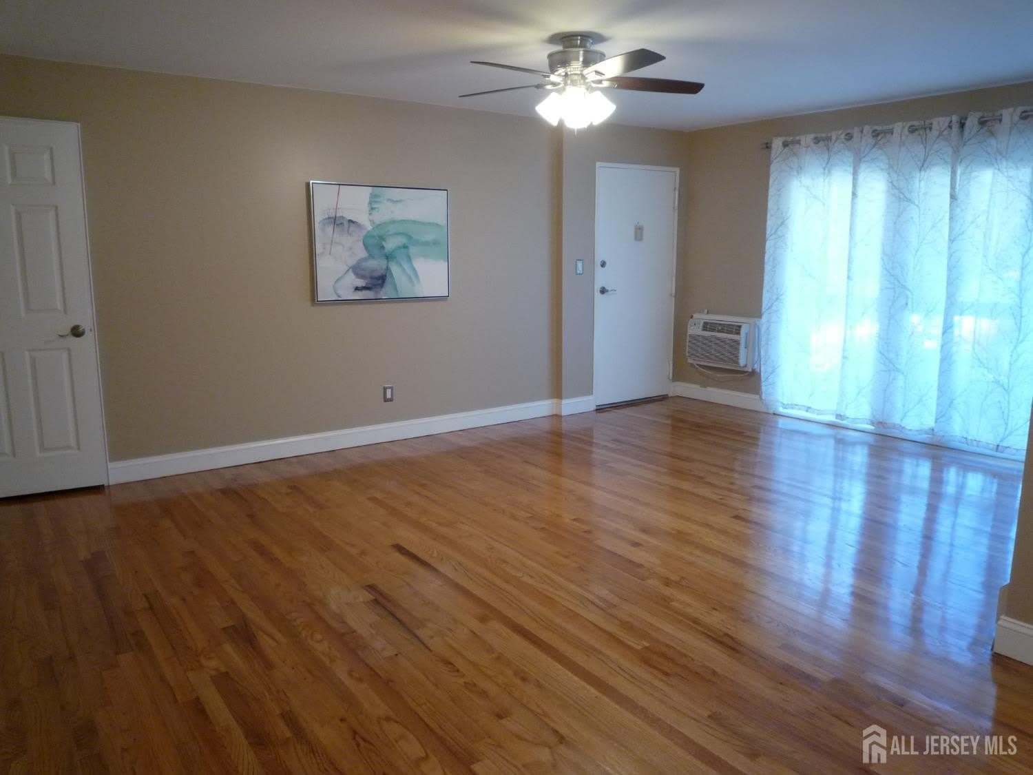 44 DEANNA Drive – photo 4