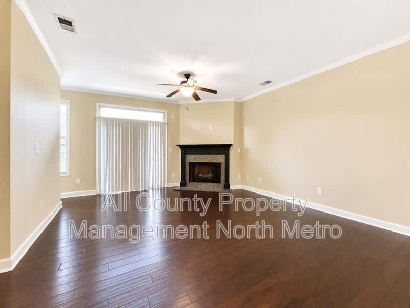 4905 Hudson Square – photo 2